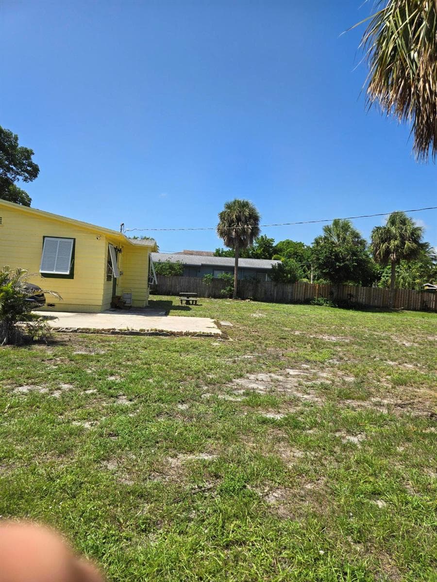 239 NE 18th Avenue, Pompano Beach, FL 33060 photo 2