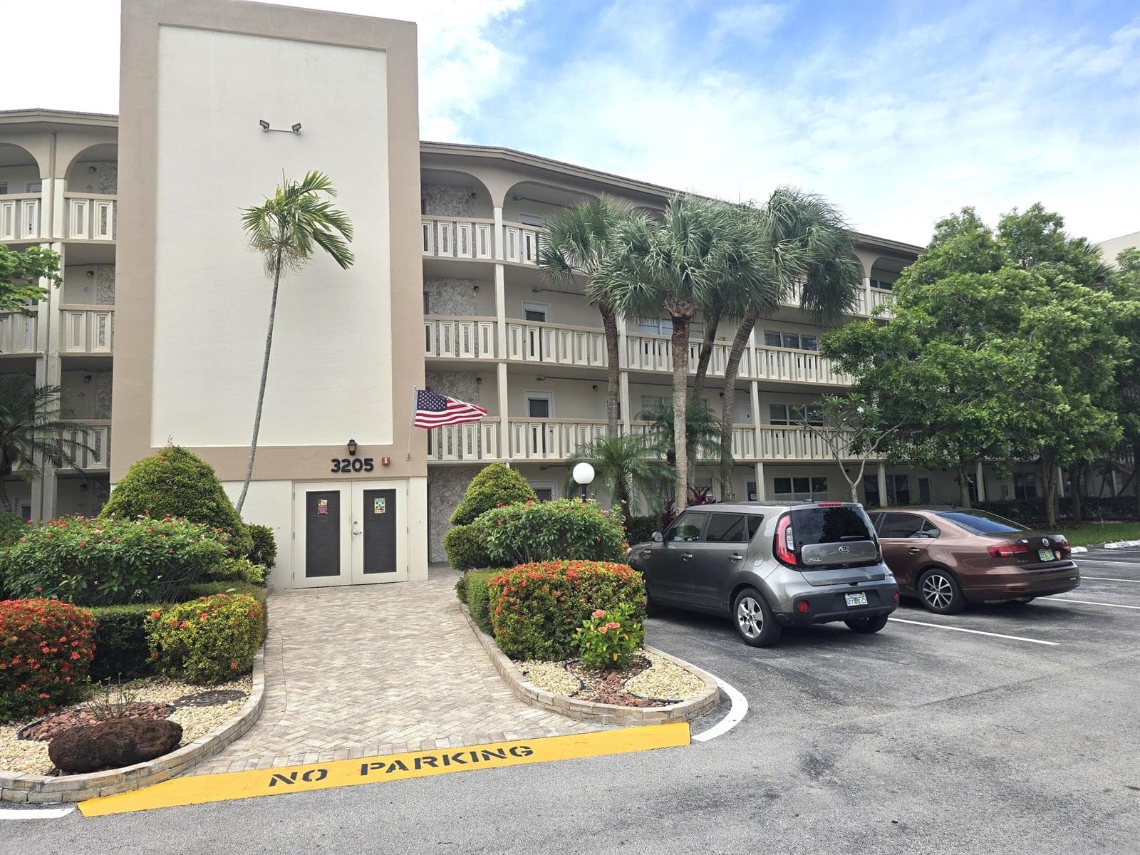 3205 Portofino Point # K1, Coconut Creek, FL 33066 photo 2