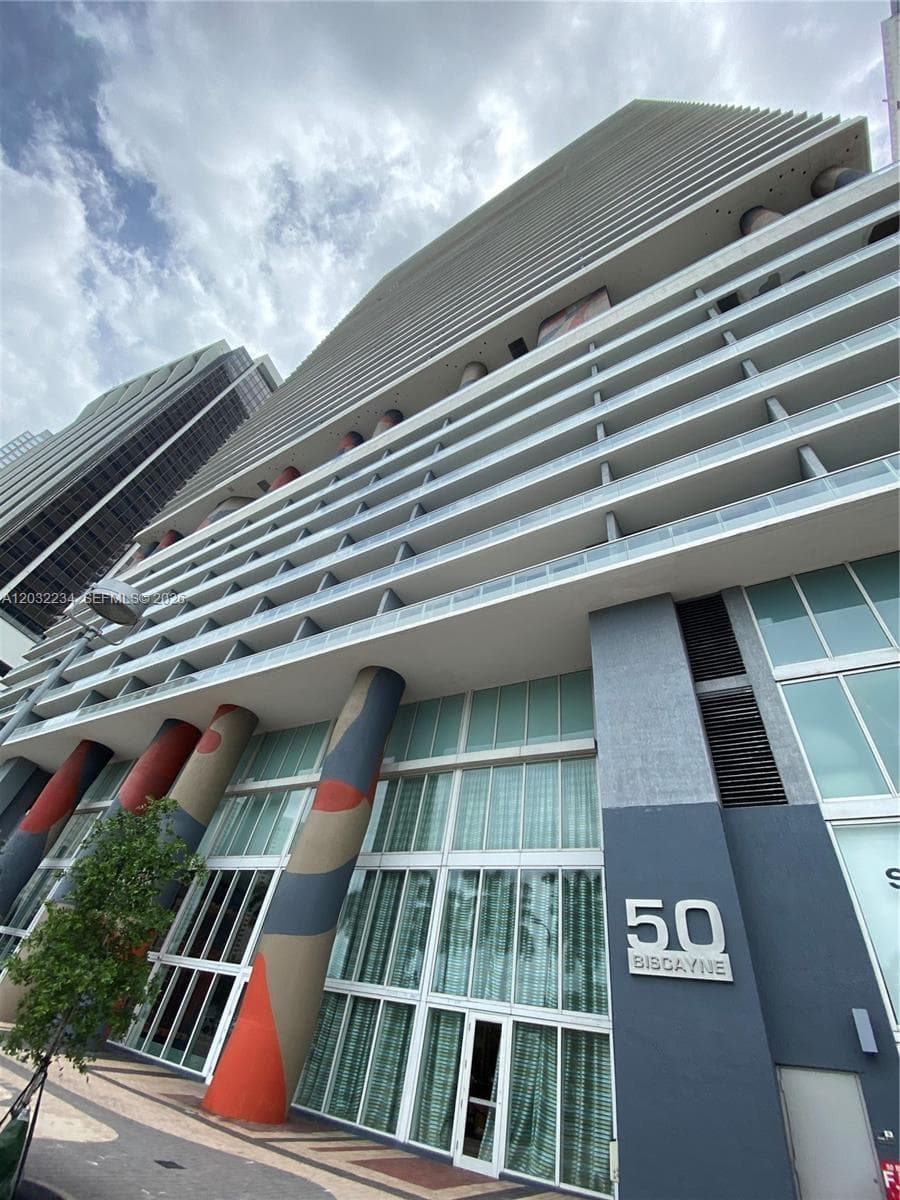 50 Biscayne Blvd # 2902, Miami, FL 33132 photo 2