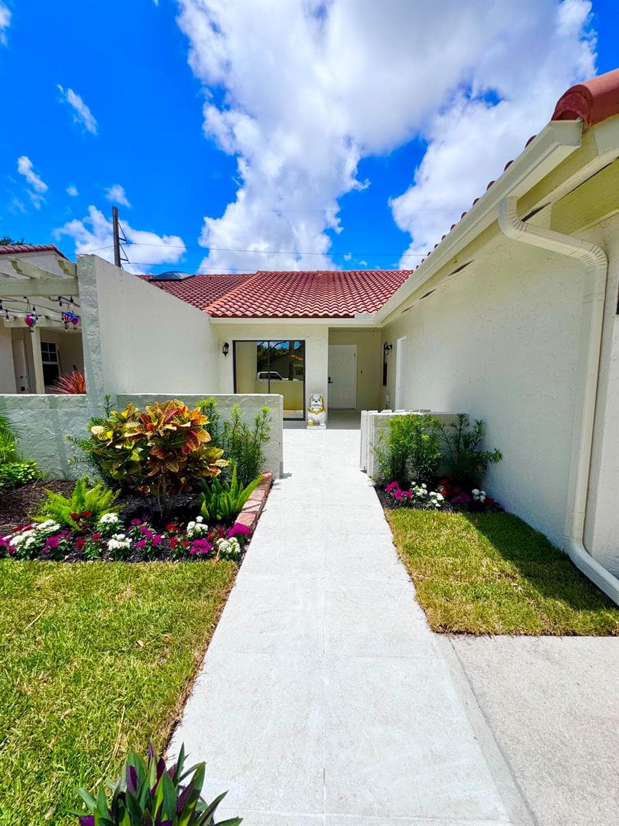 21547 Altamira Avenue, Boca Raton, FL 33433 photo 2