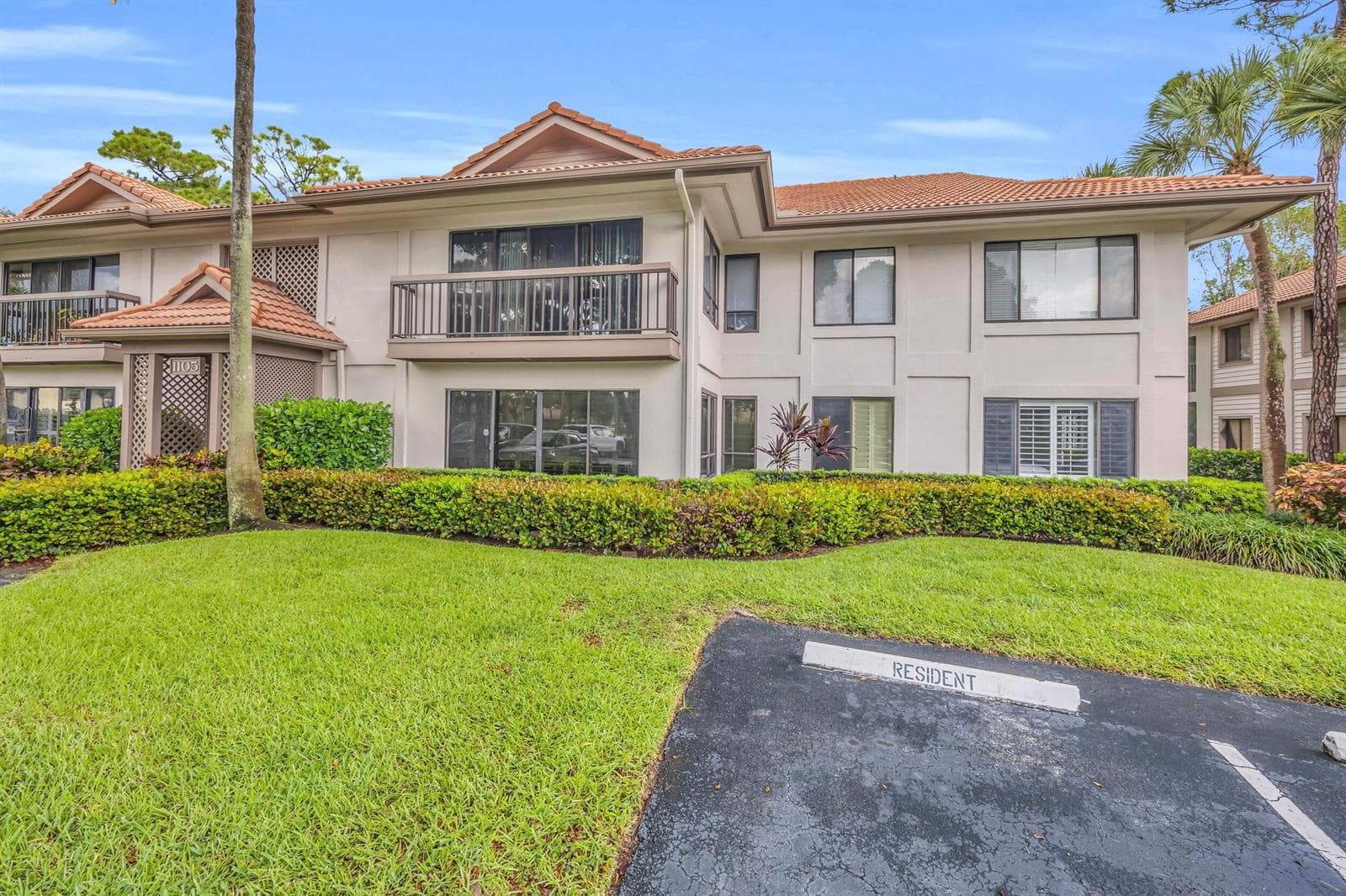 1105 Duncan Circle # 104, Palm Beach Gardens, FL 33418 photo 2