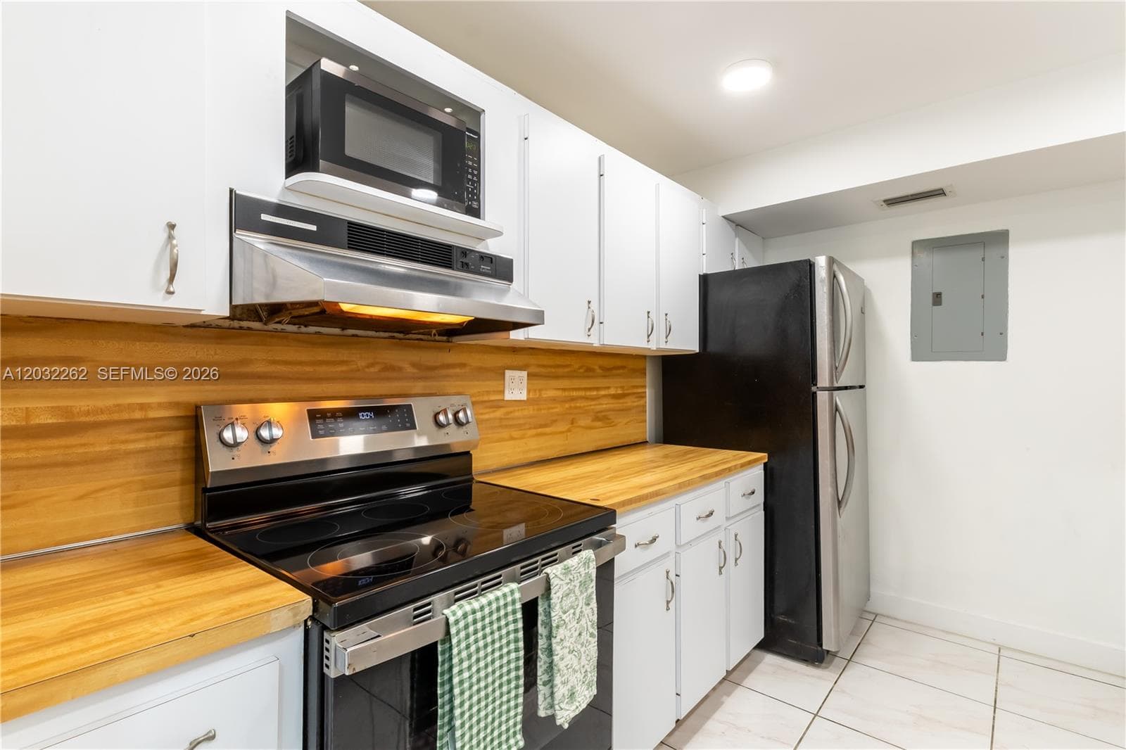 7933 E West Dr # 1025, North Bay Village, FL 33141 photo 3