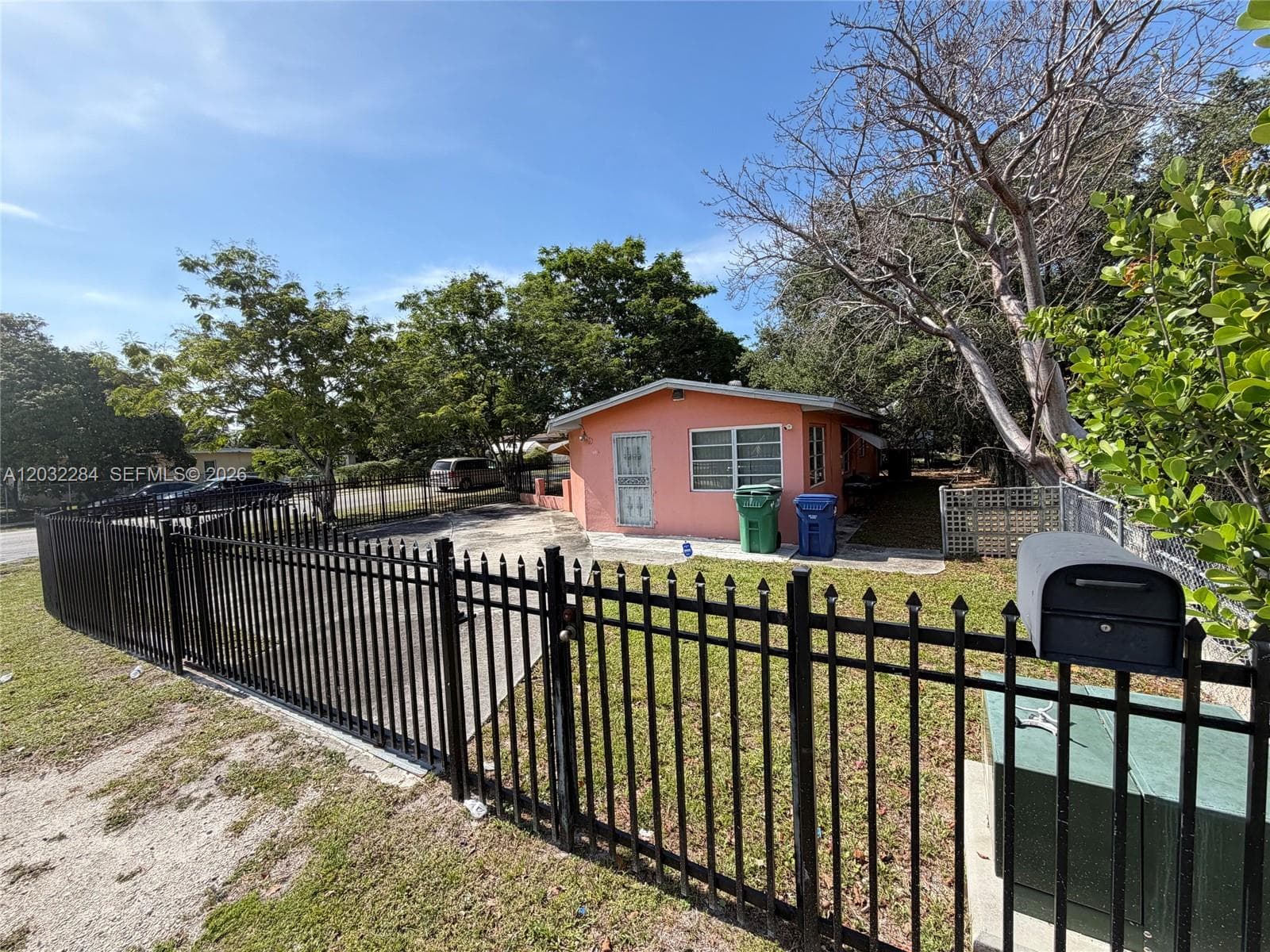 997 NW 116th St, Miami, FL 33168 photo 3