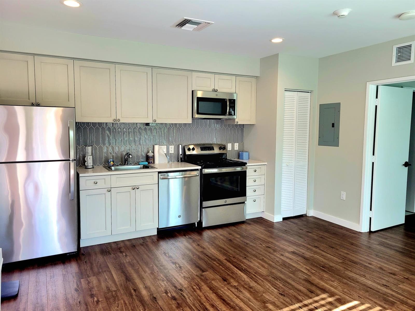 11810 SE Dixie Highway # Apt 1, Hobe Sound, FL 33455 photo 2