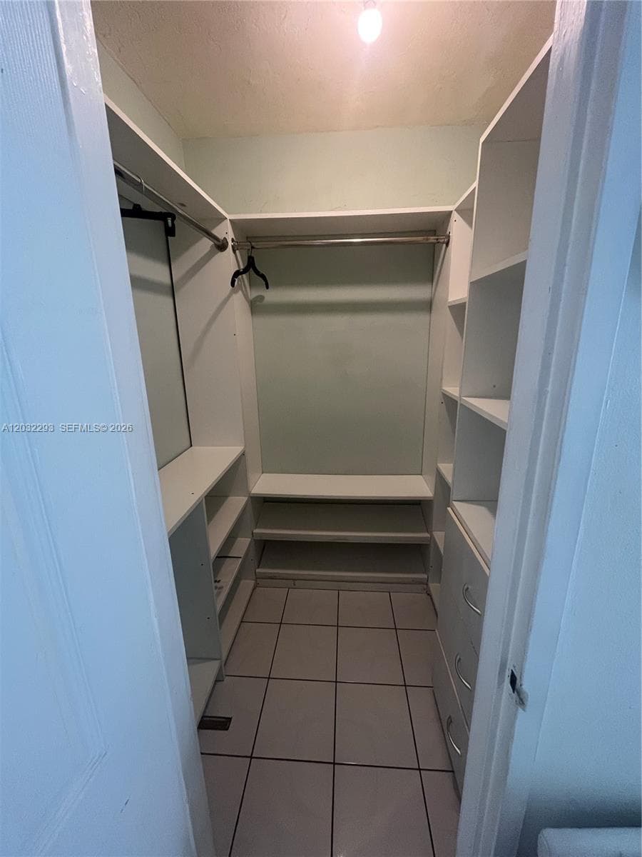851 Meridian Ave # 44, Miami Beach, FL 33139 photo 5