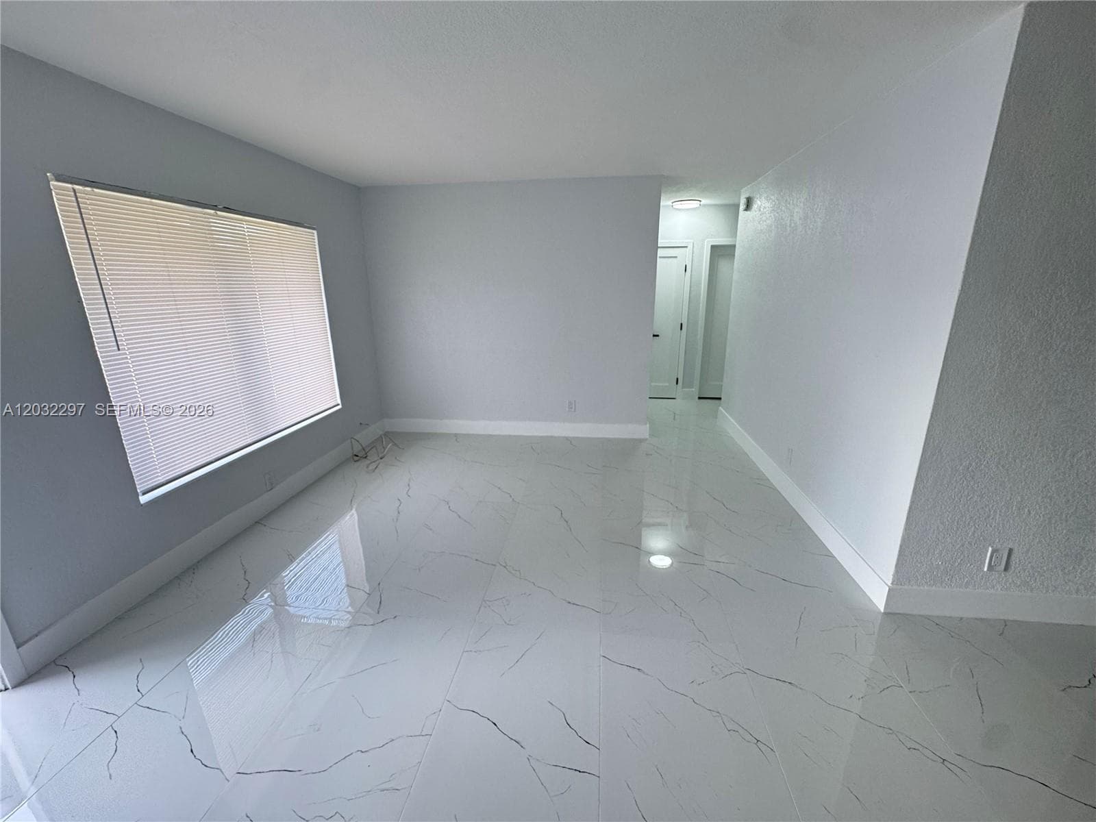1096 NE 157th Ter, North Miami Beach, FL 33162 photo 2
