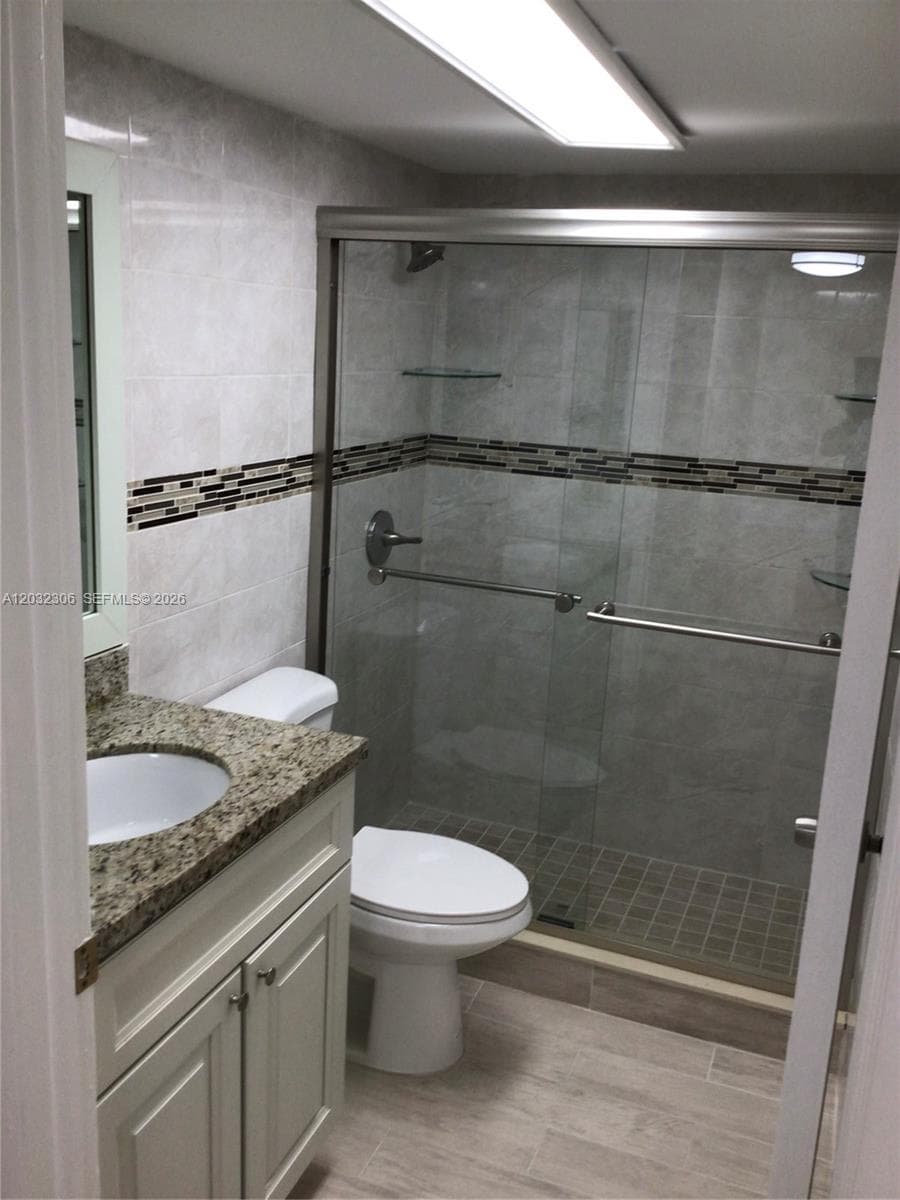 10975 SW 107th St # 302, Miami, FL 33176 photo 5