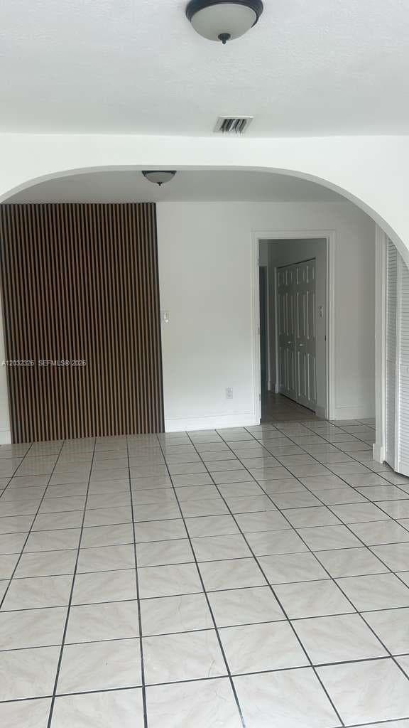 2467 NW 103rd St, Miami, FL 33147 photo 4