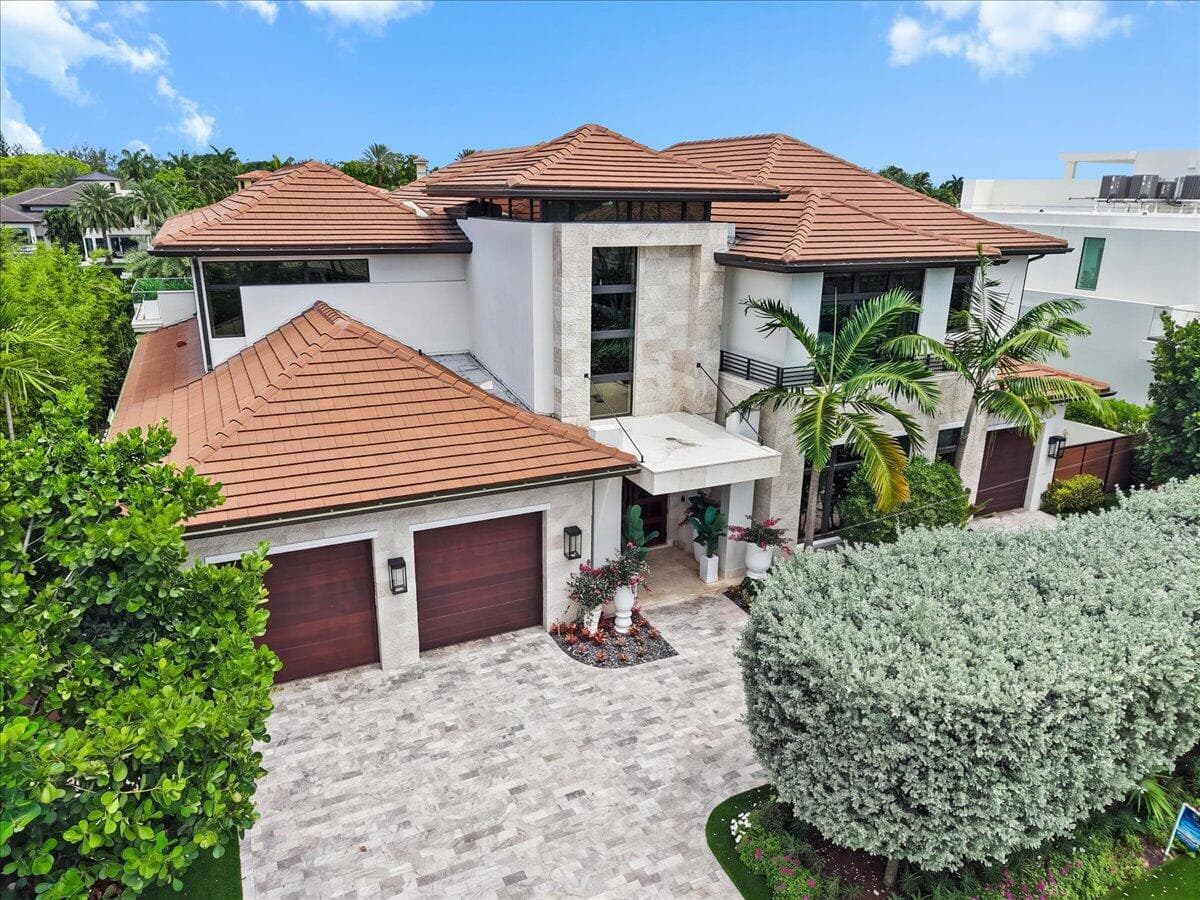 70 Isla Bahia Drive, Fort Lauderdale, FL 33316 photo 4