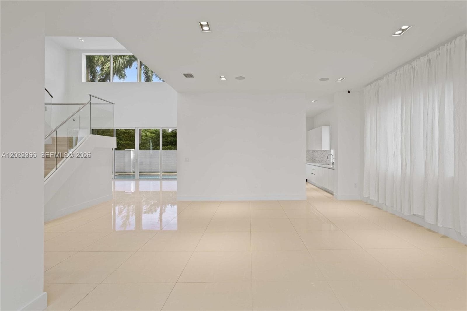 10296 NW 74th Terrace, Doral, FL 33178 photo 4