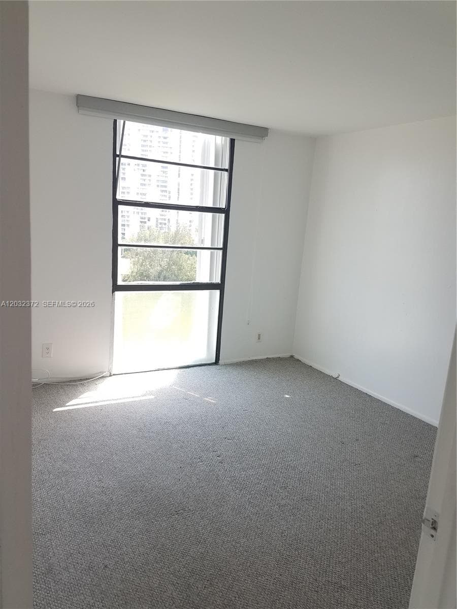 3475 N Country Club Dr # 805, Aventura, FL 33180 photo 4