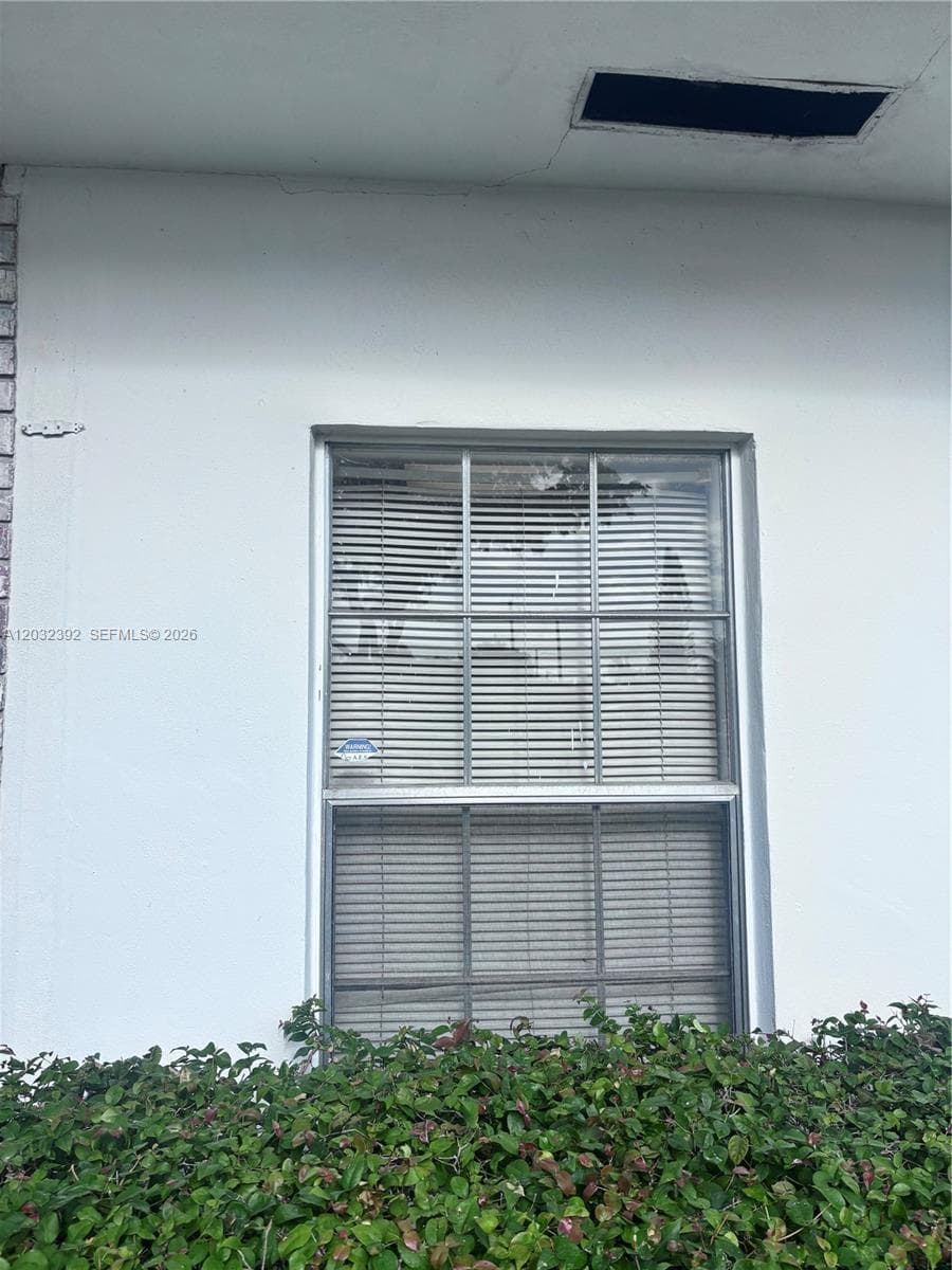 17280 NE 19th Ave, North Miami Beach, FL 33162 photo 5