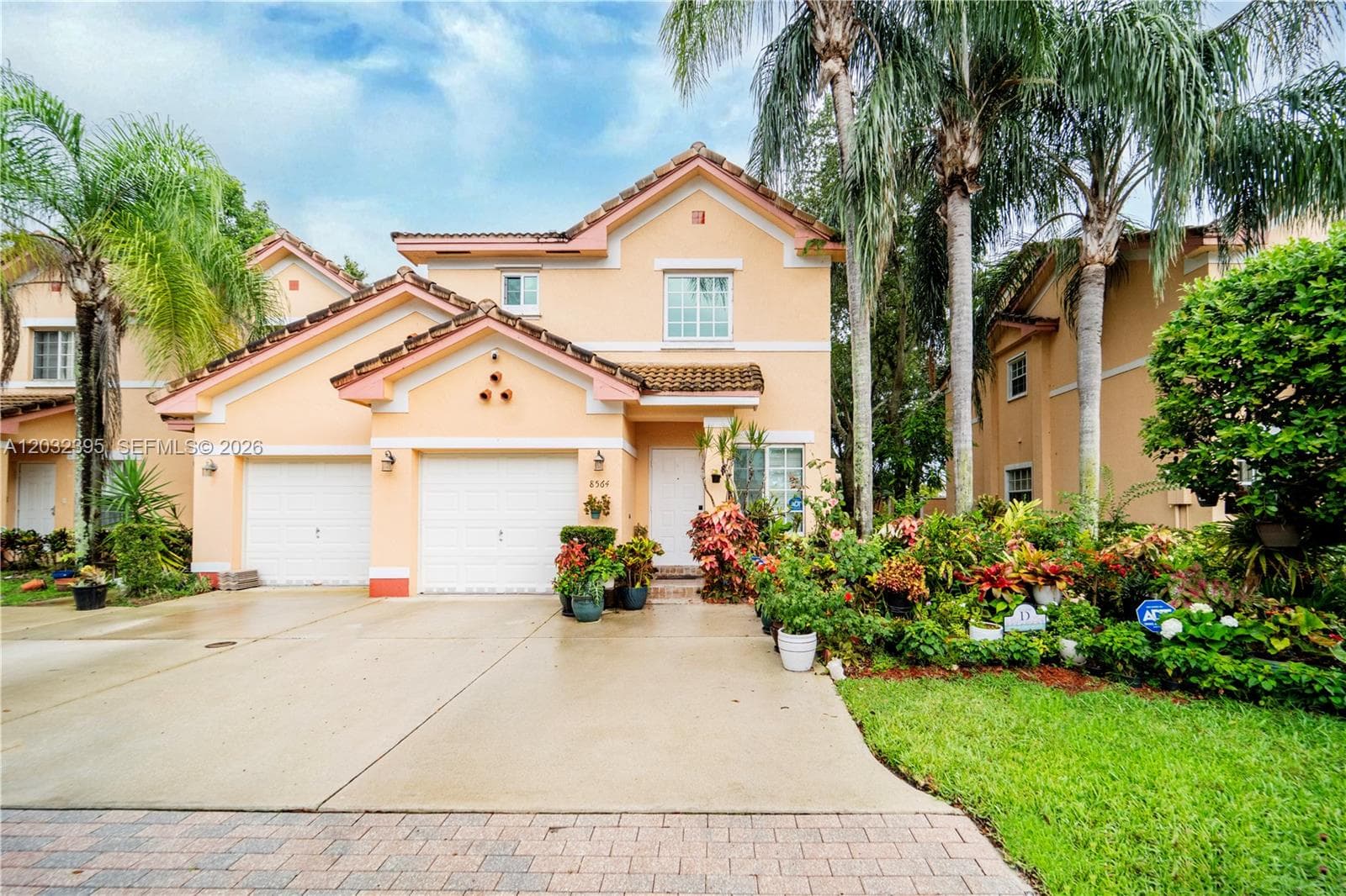 8564 SW 23rd Ct, Miramar, FL 33025 photo 2