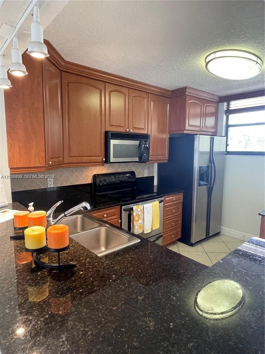110 Lake Emerald # 203, Oakland Park, FL 33309 photo 3