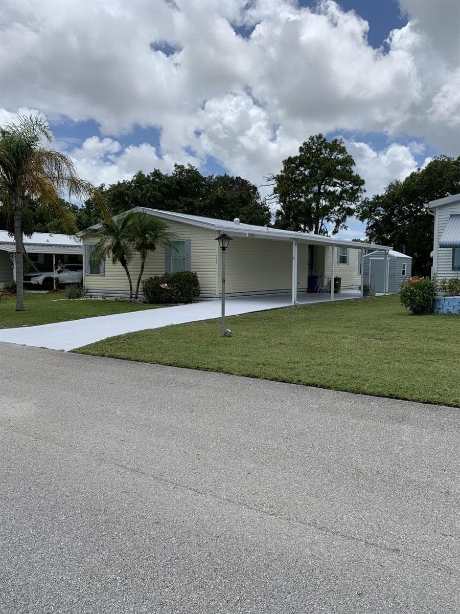 133 Camino Del Rio, Port St. Lucie, FL 34952 photo 2