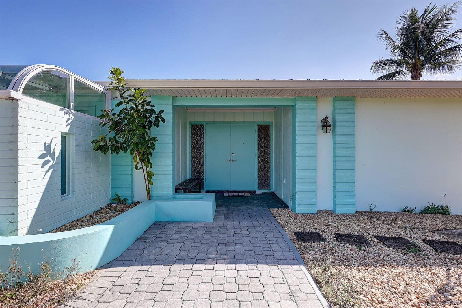 683 SE Harborview Drive, Port St. Lucie, FL 34983 photo 3