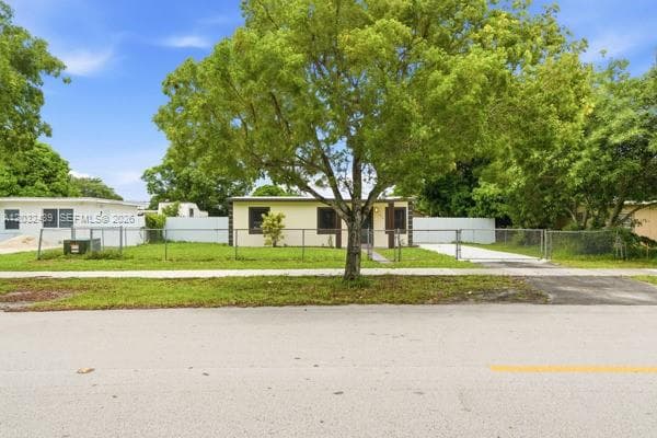 2520 NW 160th St, Miami Gardens, FL 33054 photo 4