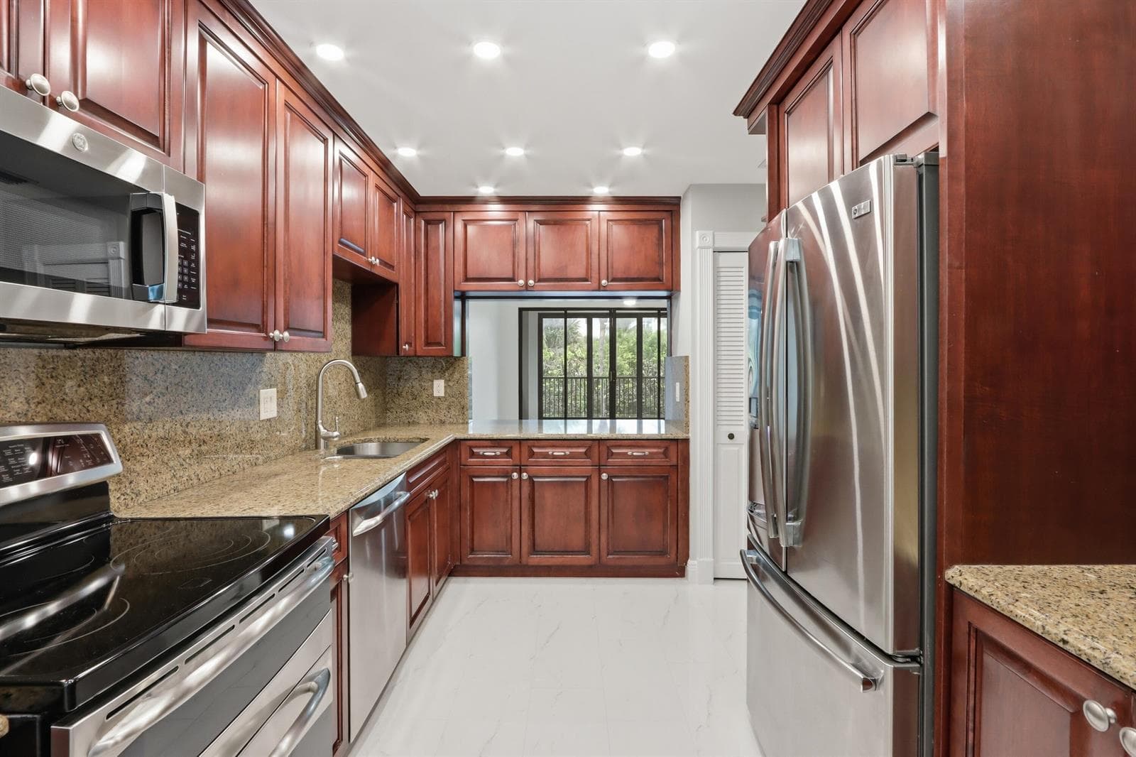 220 Lake Drive # 206, Palm Beach Shores, FL 33404 photo 4
