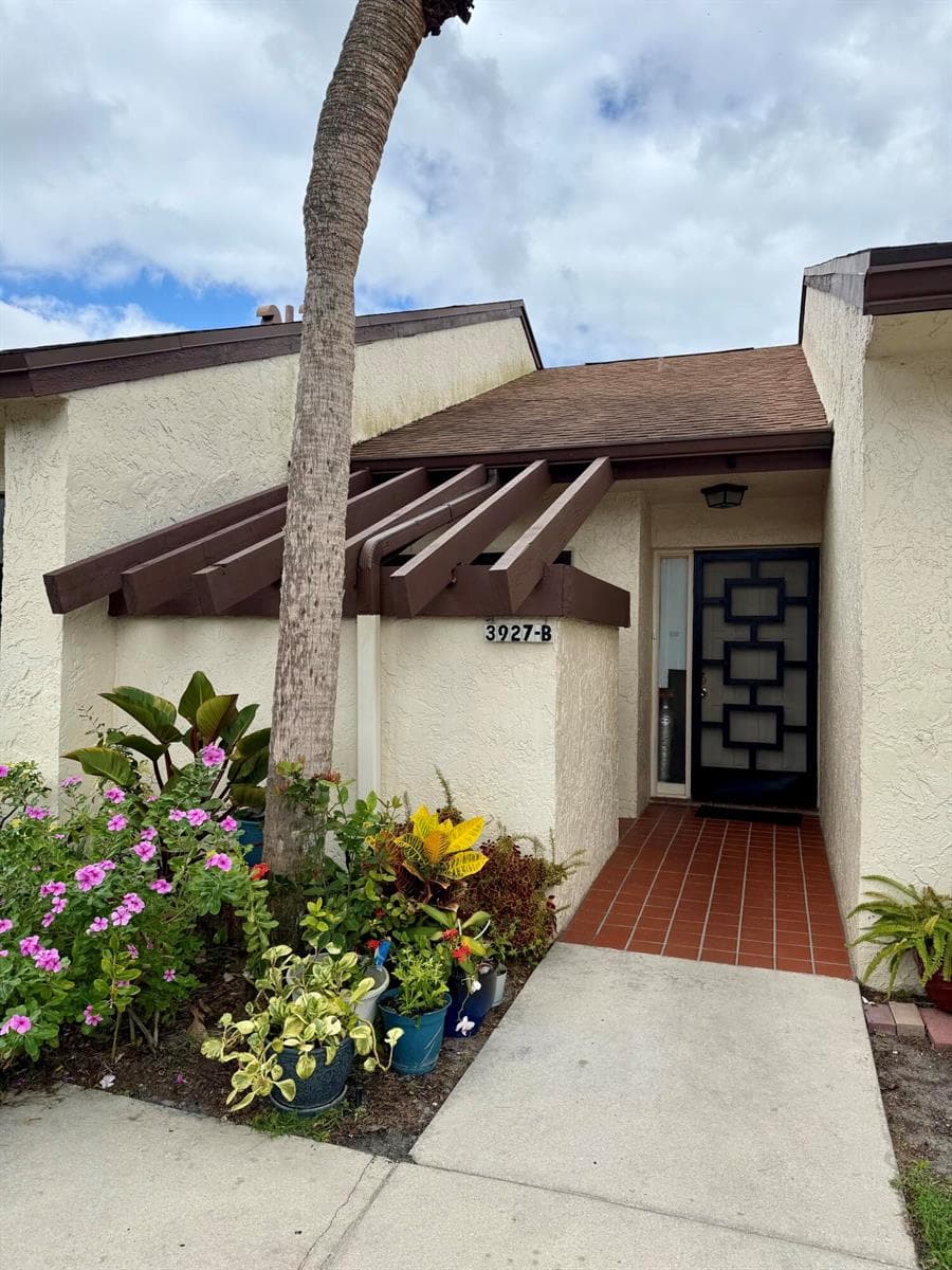 3927 Vine Tree Trail # B, Lake Worth, FL 33467 photo 2