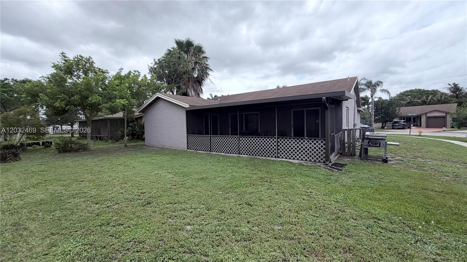 5356 NW 93rd Ter, Sunrise, FL 33351 photo 2