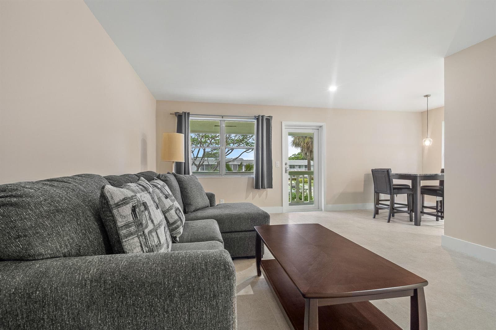 168 Farnham, Deerfield Beach, FL 33442 photo 5