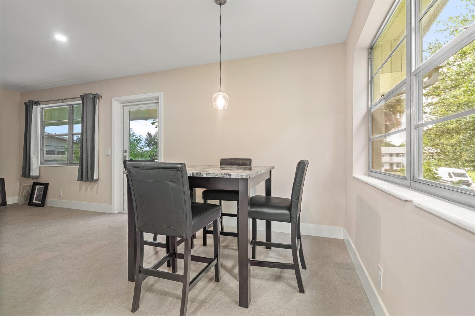 168 Farnham, Deerfield Beach, FL 33442 photo 4