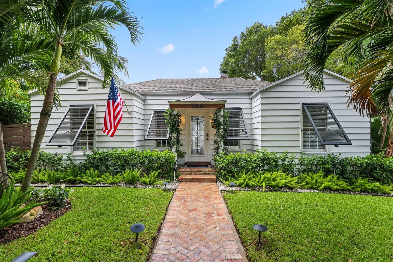 744 Sunset Road, West Palm Beach, FL 33401 photo 2