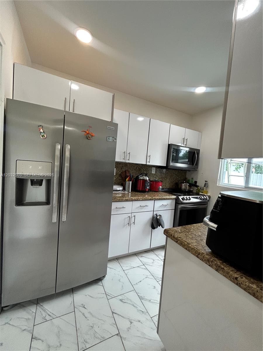 2370 NW 153rd St, Miami Gardens, FL 33054 photo 4