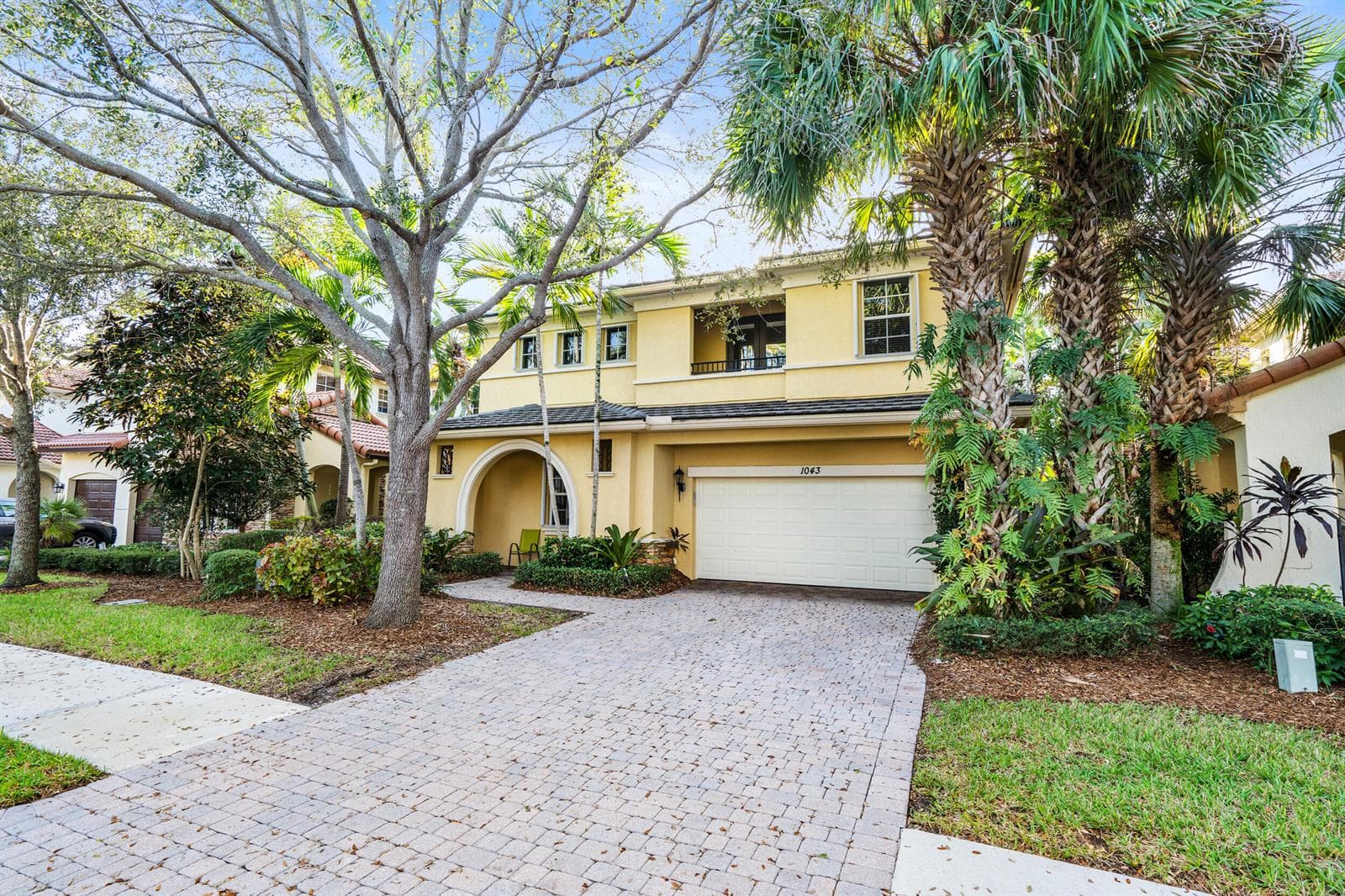 1043 Vintner Boulevard, Palm Beach Gardens, FL 33410 photo 2