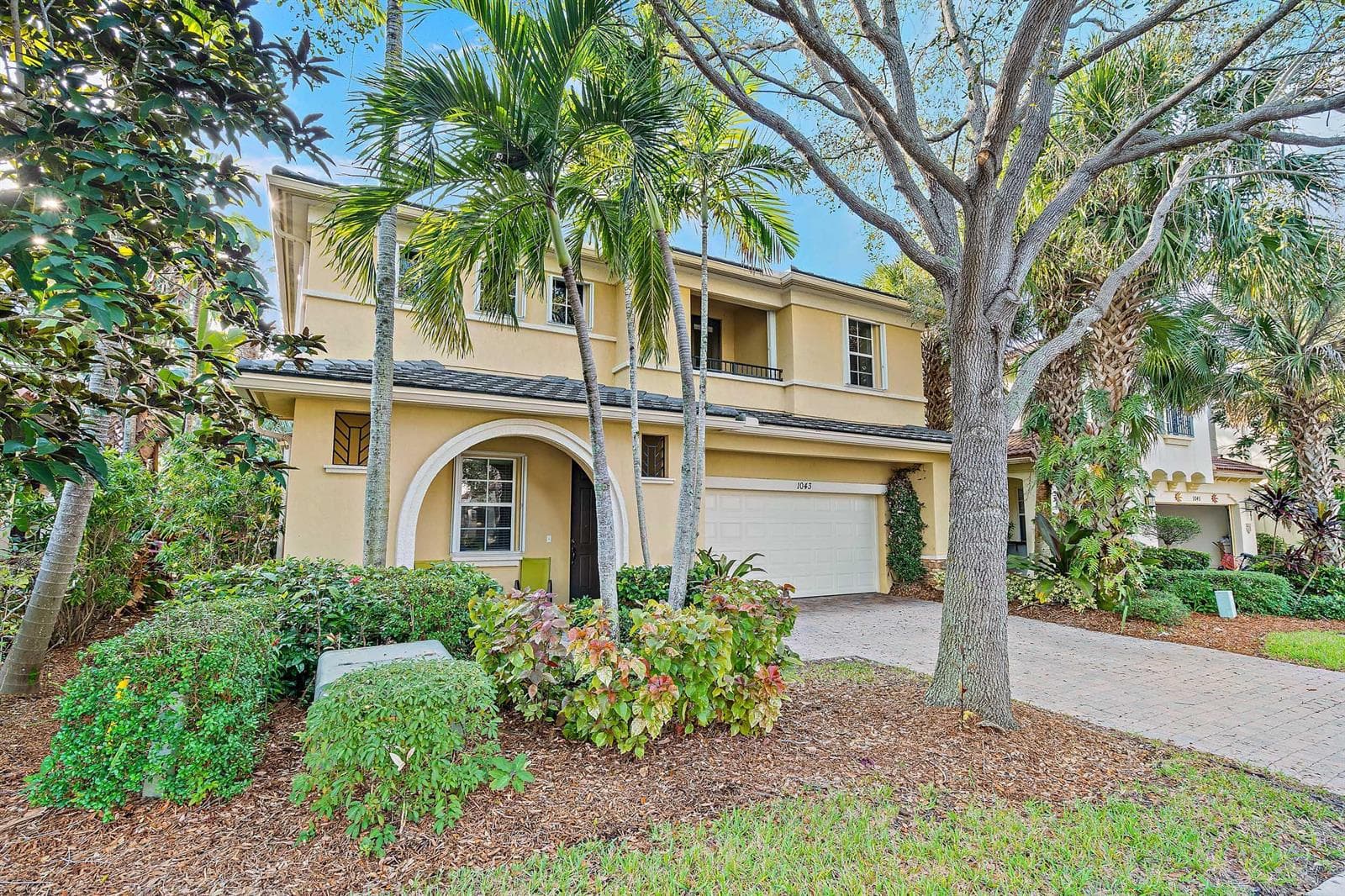 1043 Vintner Boulevard, Palm Beach Gardens, FL 33410 photo 3