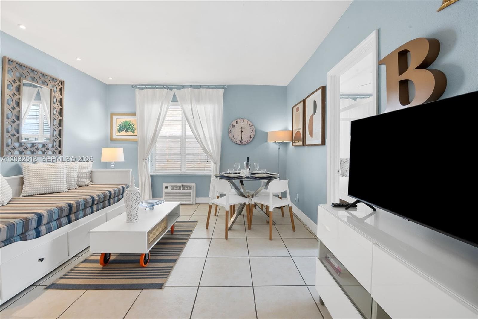 3030 Collins Ave # 4E, Miami Beach, FL 33140 photo 2