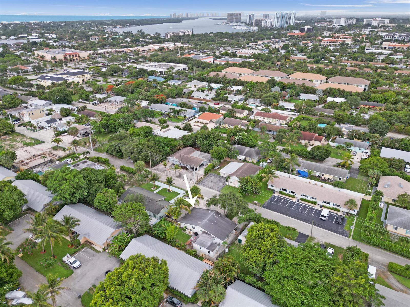 1947 Holman Drive, North Palm Beach, FL 33408 photo 2