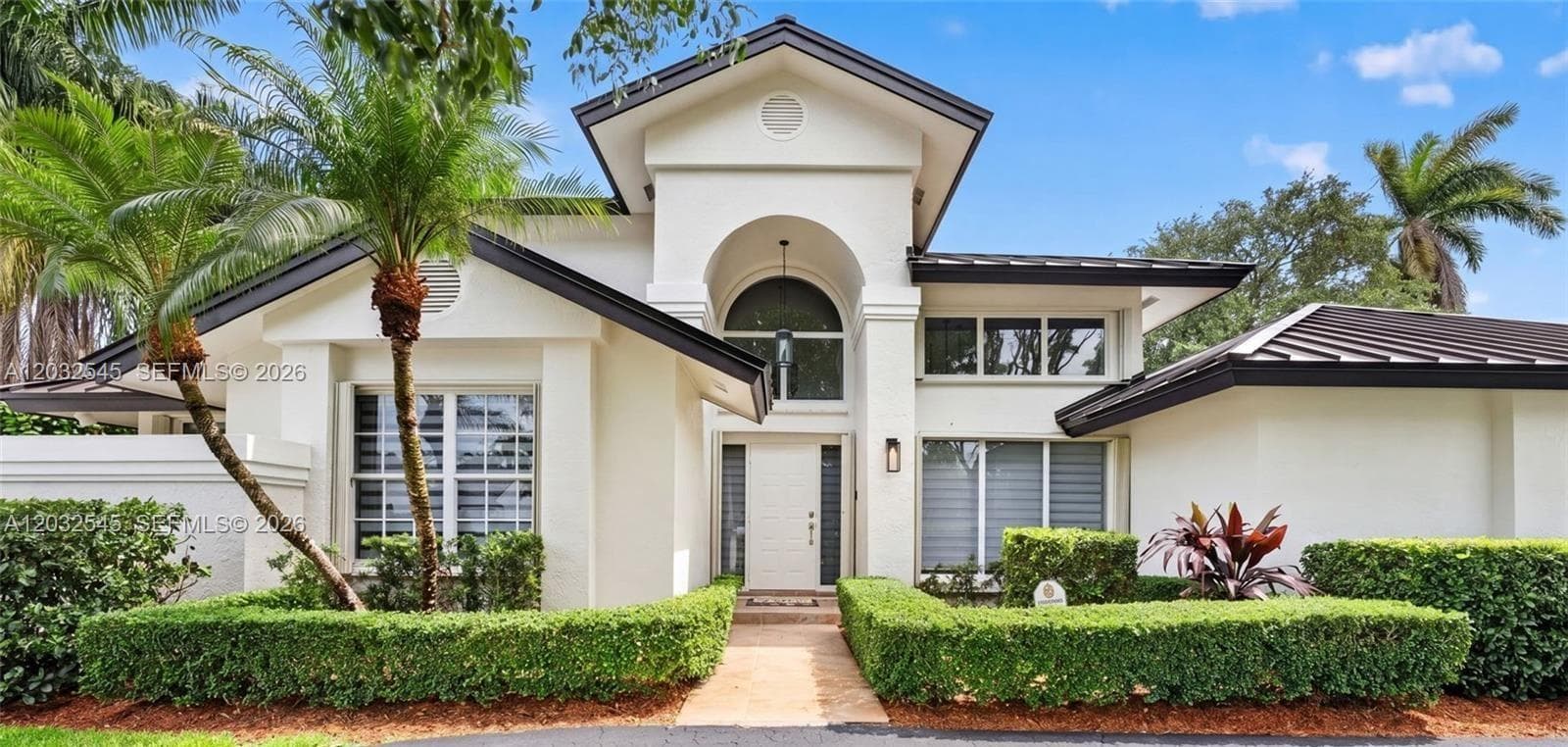 8224 SW 178th Ter, Palmetto Bay, FL 33157 photo 2