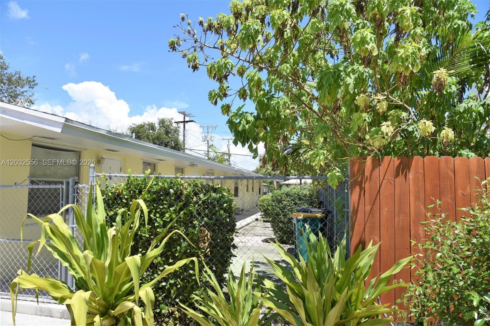1008 N 18  AVENUE, Lake Worth, FL 33460 photo 3