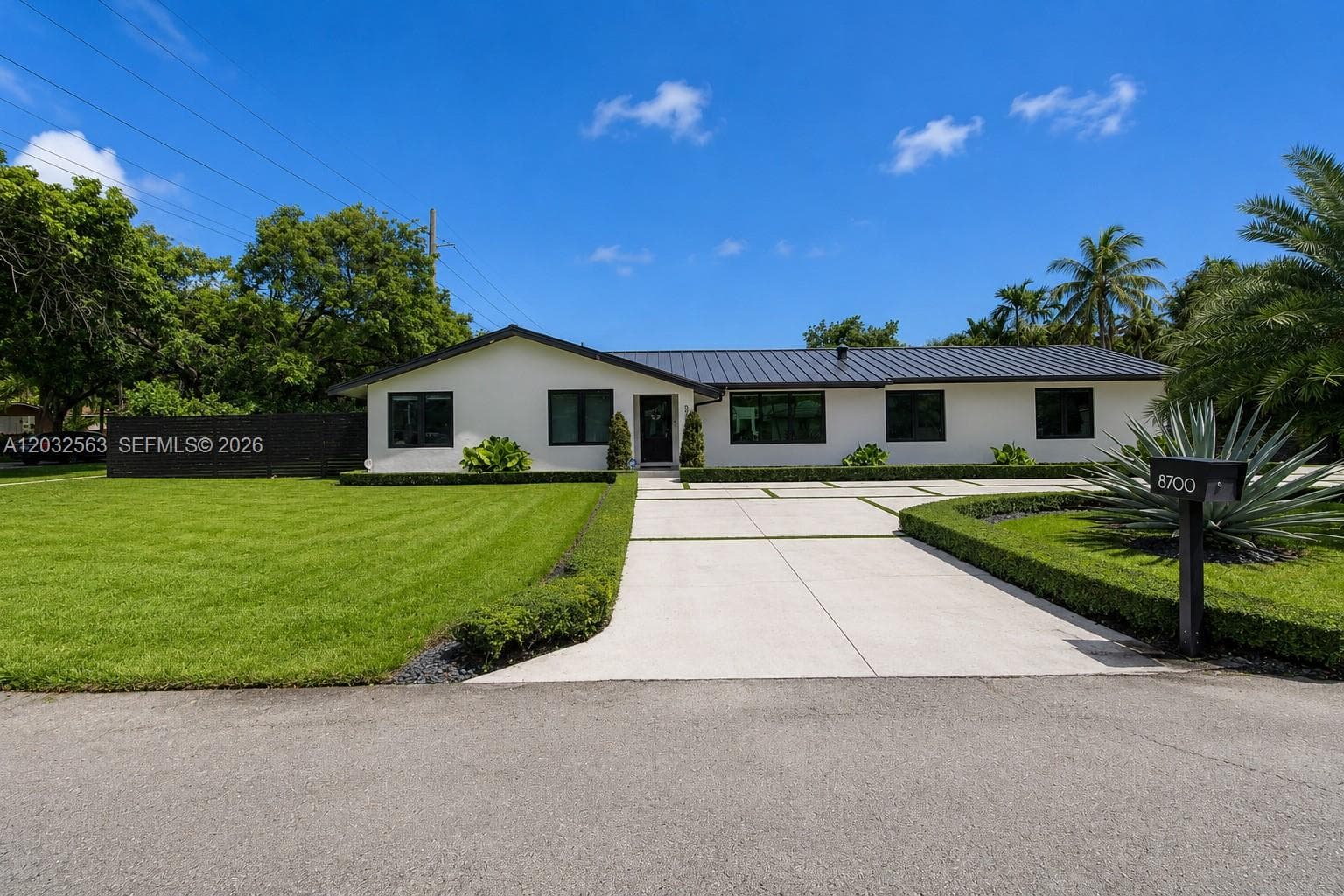 8700 SW 175th St, Palmetto Bay, FL 33157 photo 2