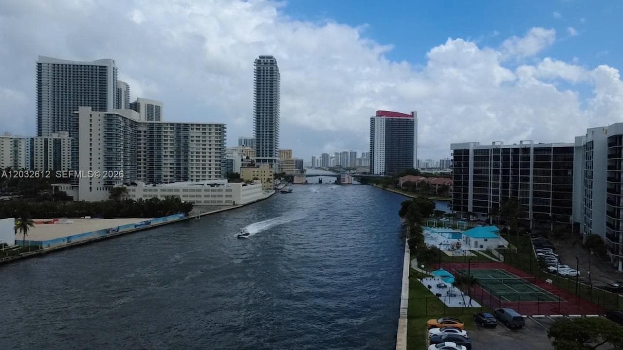 400 Leslie Dr # 1124, Hallandale Beach, FL 33009 photo 5
