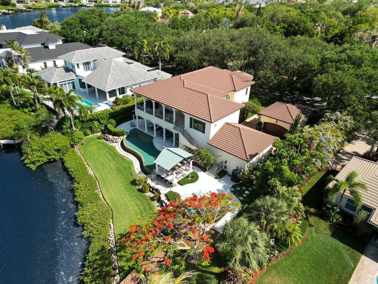 10433 SE Banyan Way, Jupiter, FL 33469 photo 2