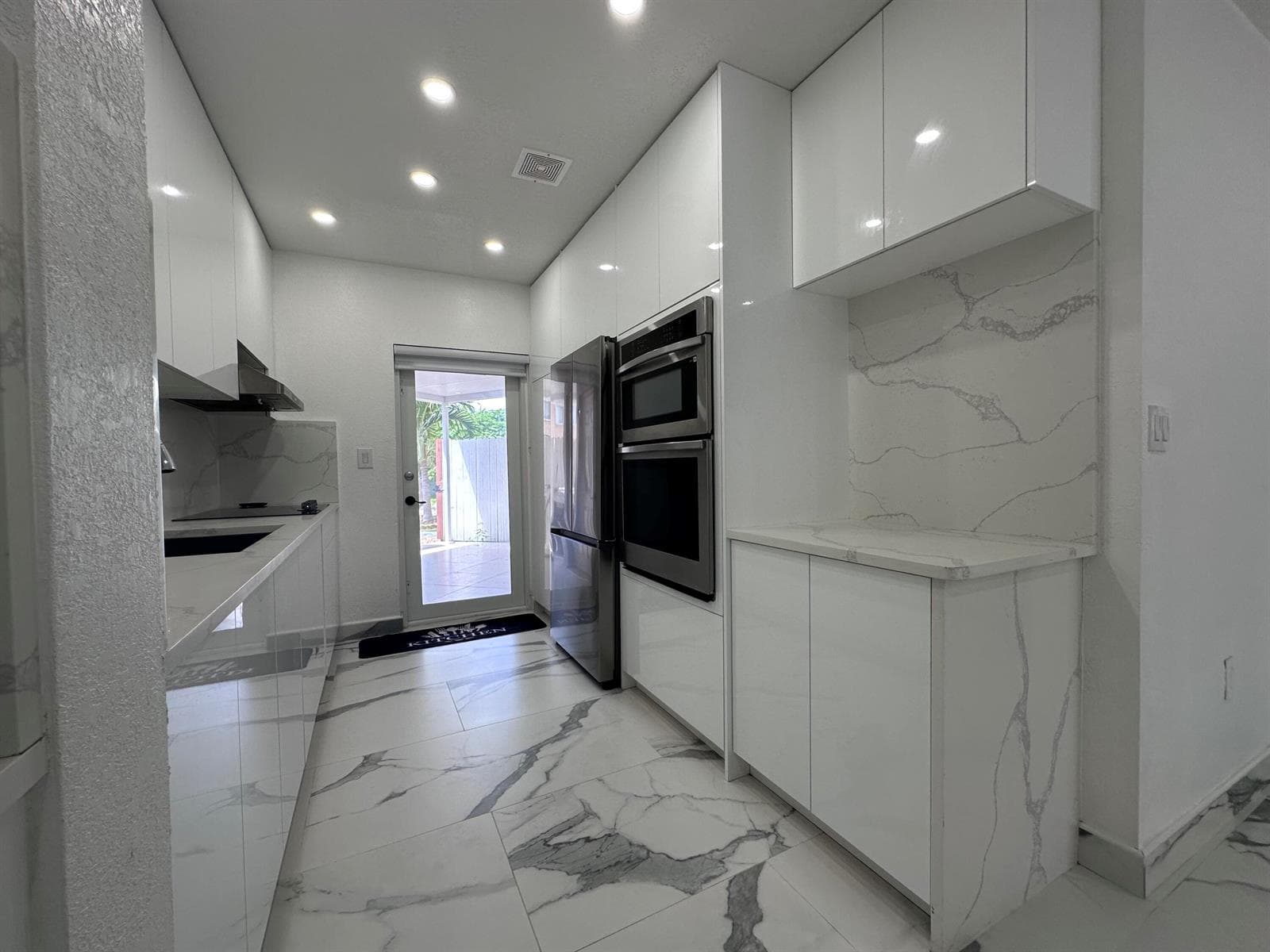 300 E 4th Street # 103, Hialeah, FL 33010 photo 4