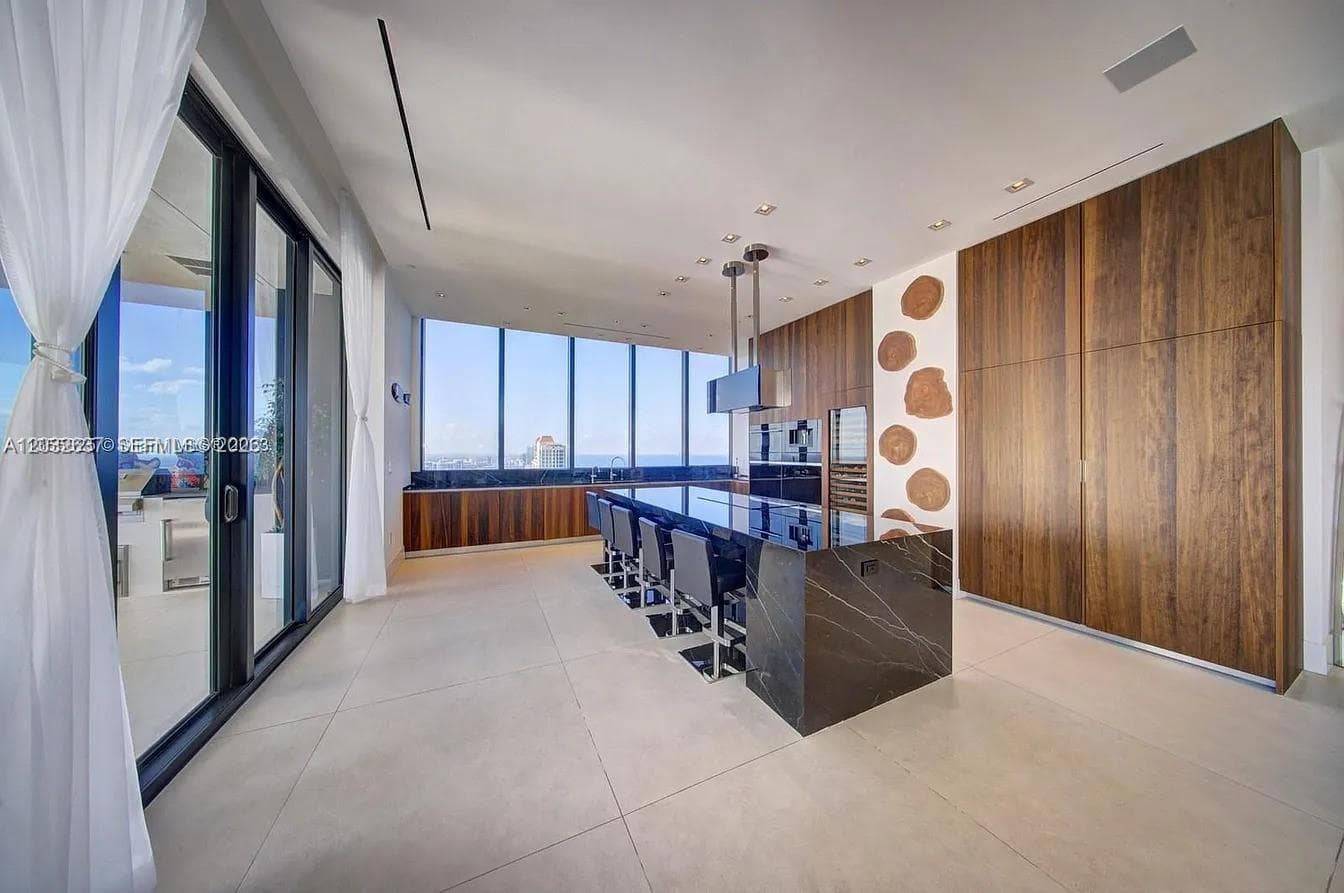 17141 Collins Ave # 4602, Sunny Isles Beach, FL 33160 photo 3