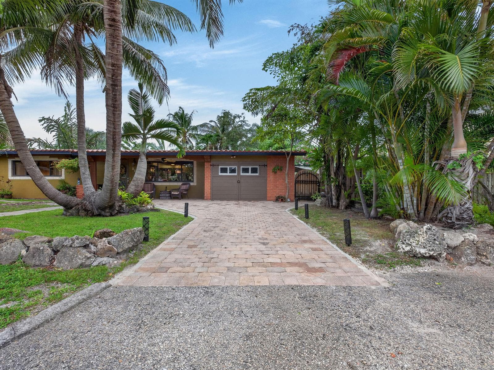 949 NE 25th Avenue, Pompano Beach, FL 33062 photo 3