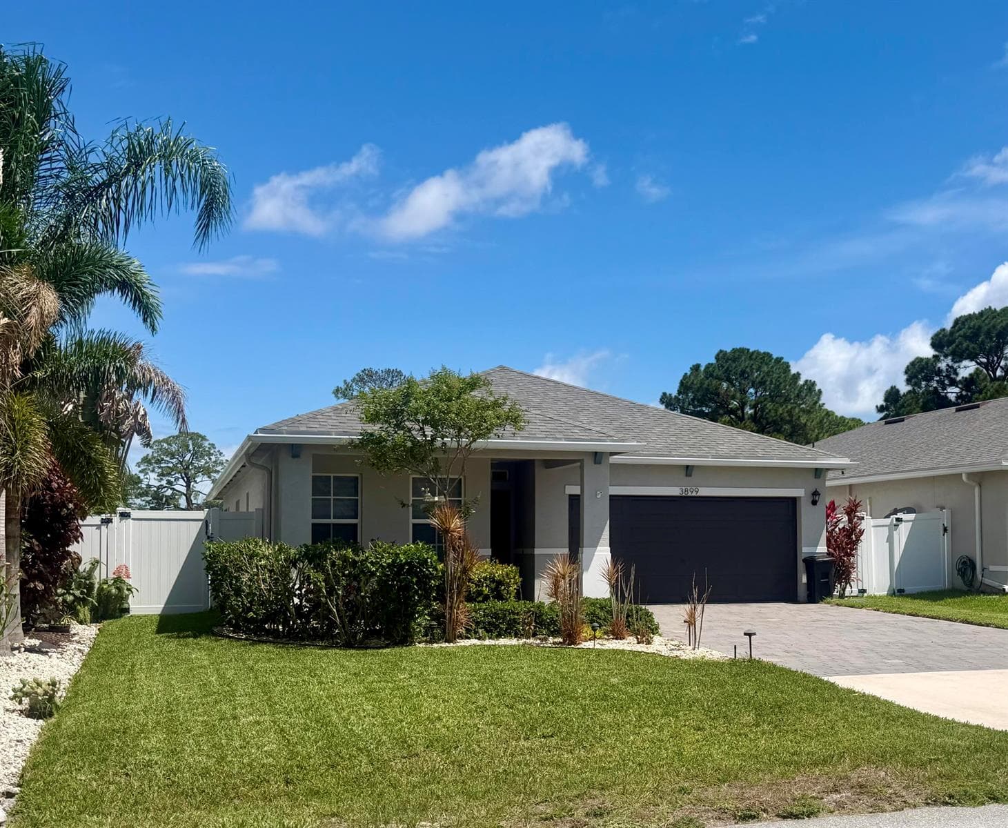 3899 SE Lee Street, Stuart, FL 34997 photo 2