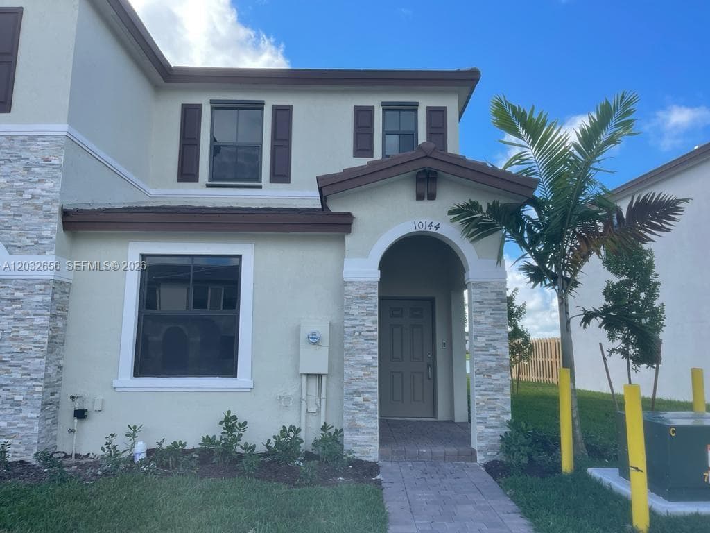 10144 SW 228th Ter, Miami, FL 33190 photo 2