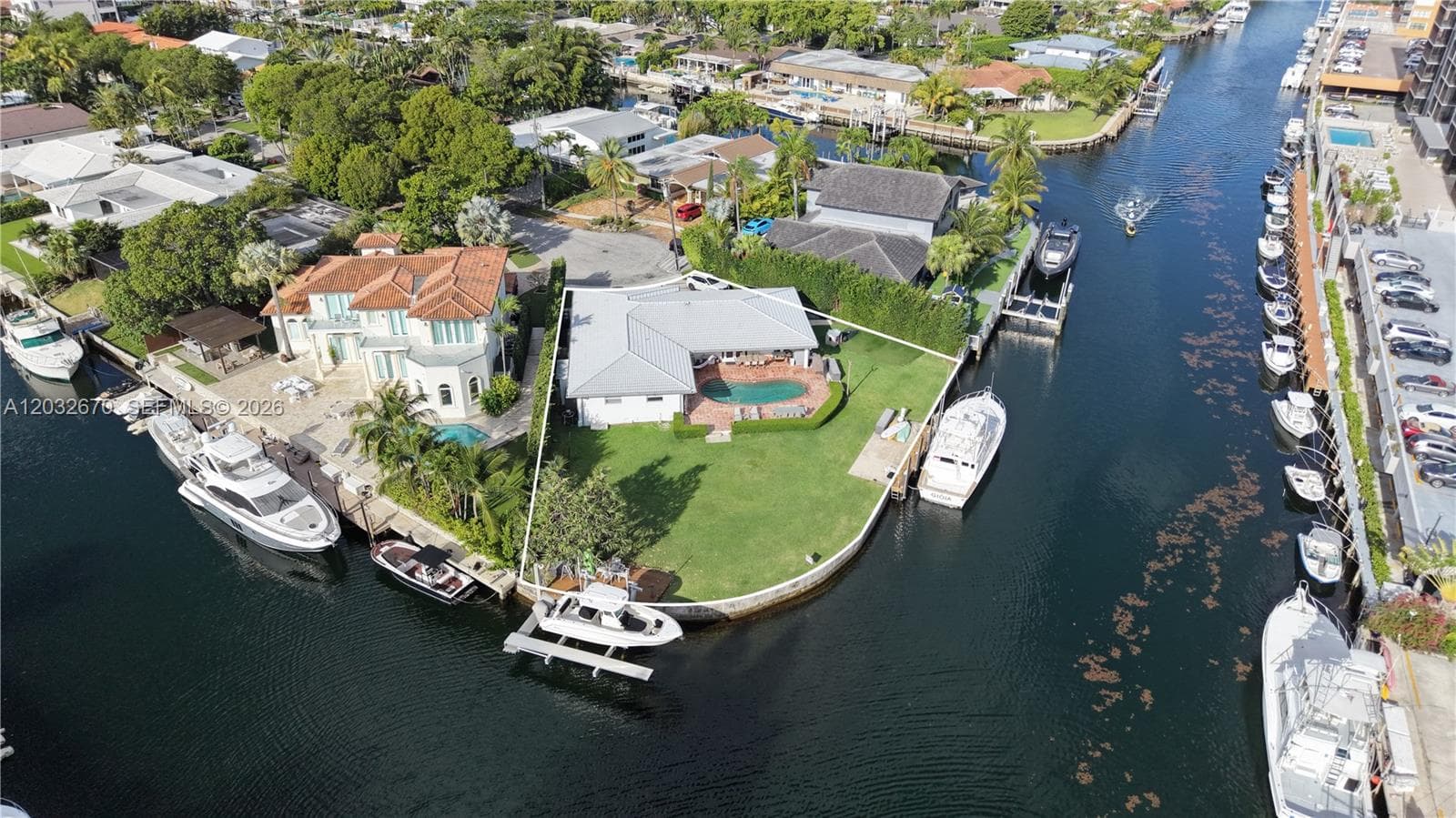 13305 Biscayne Island Ter, North Miami, FL 33181 photo 3