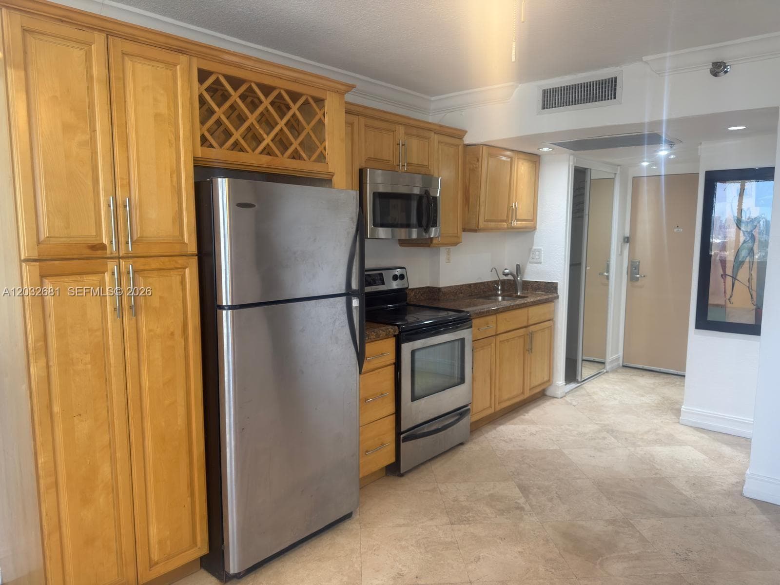 19201 Collins Ave # 1044, Sunny Isles Beach, FL 33160 photo 2