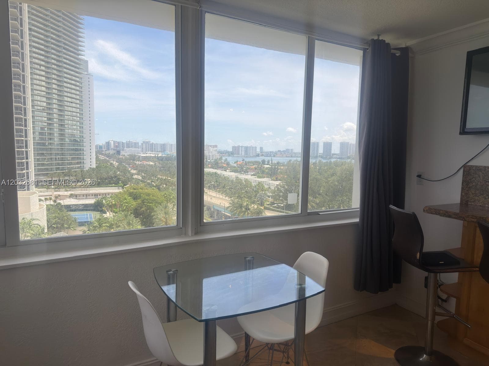 19201 Collins Ave # 1044, Sunny Isles Beach, FL 33160 photo 5