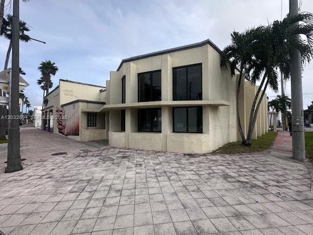 1250 Normandy DR, Miami Beach, FL 33141 photo 4