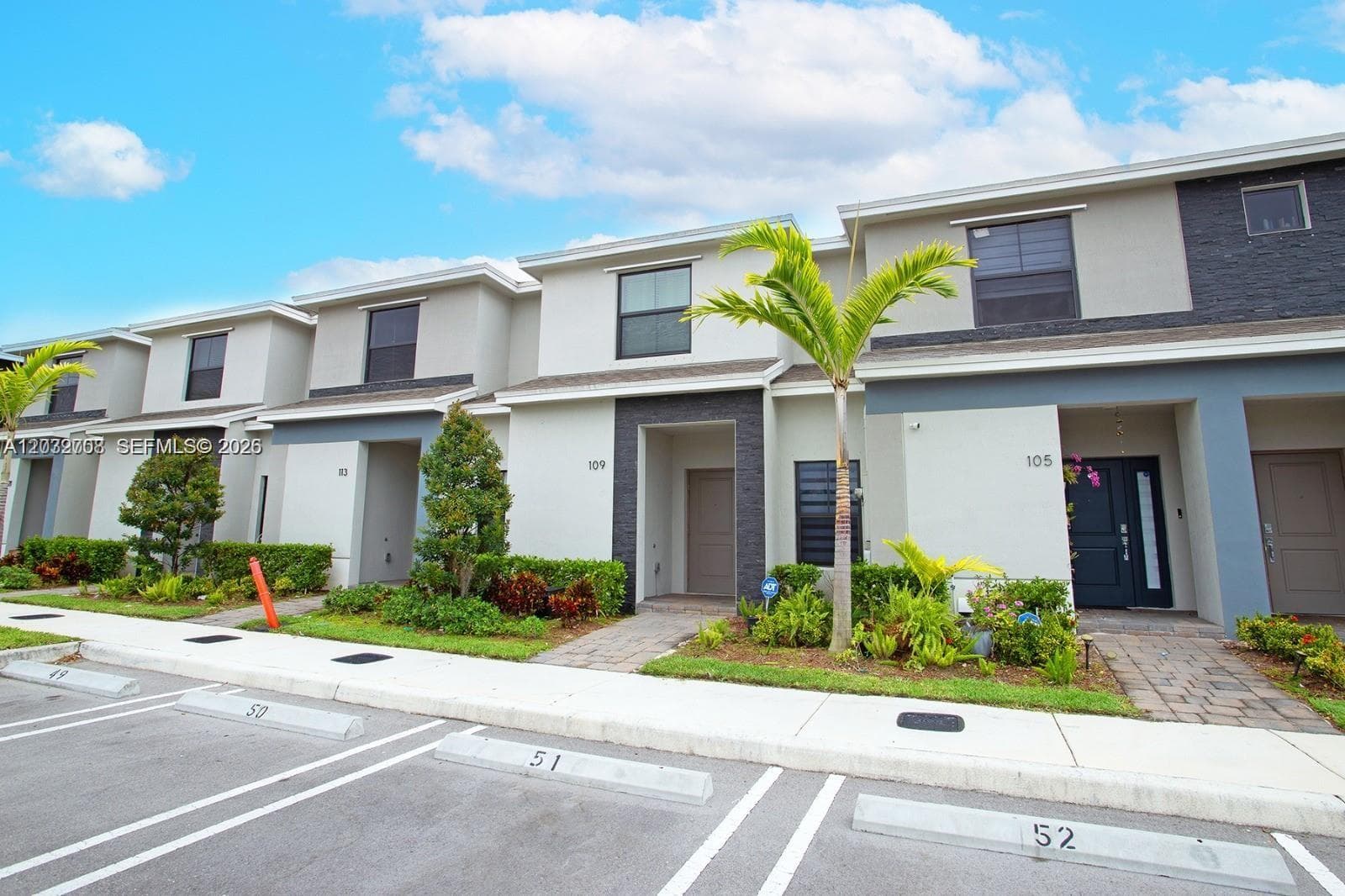 109 NE 3rd Ct, Florida City, FL 33034 photo 3
