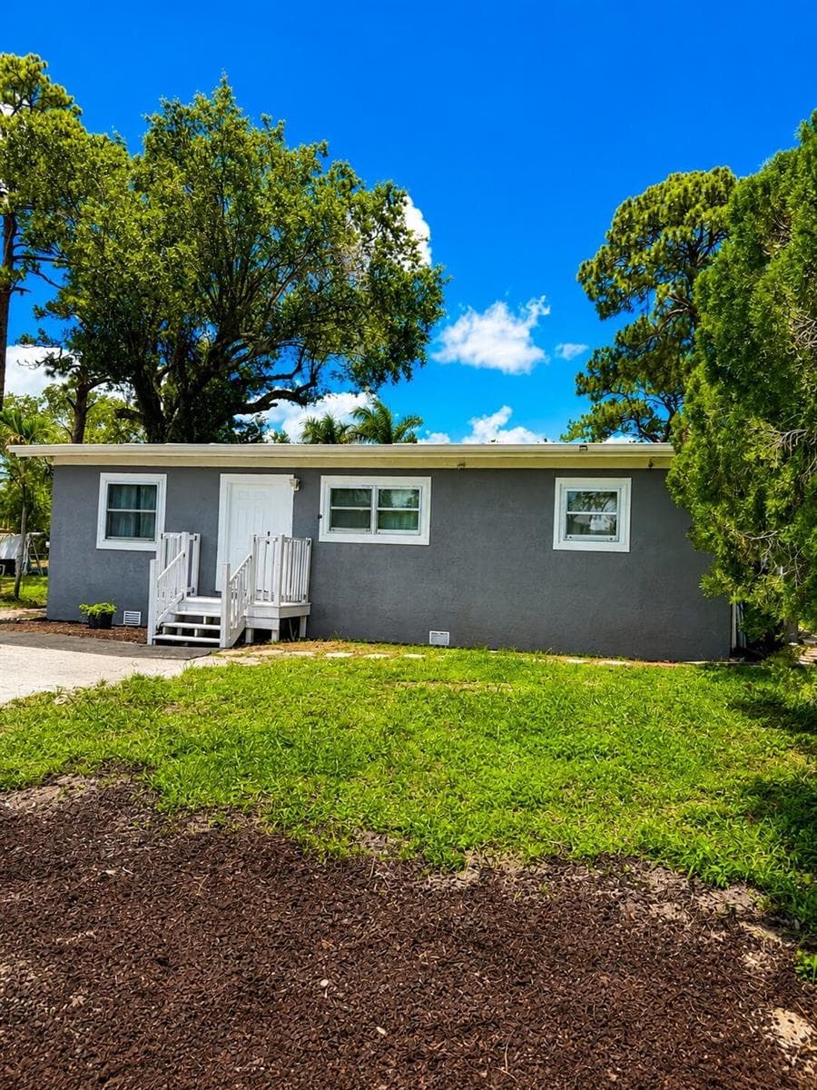 468 N 53rd Dr Drive N, FL 33415 photo 4