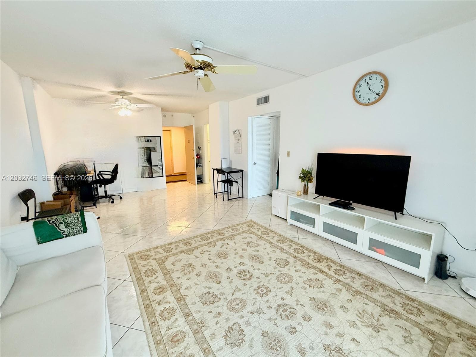 400 Kings Point Dr # 309, Sunny Isles Beach, FL 33160 photo 4