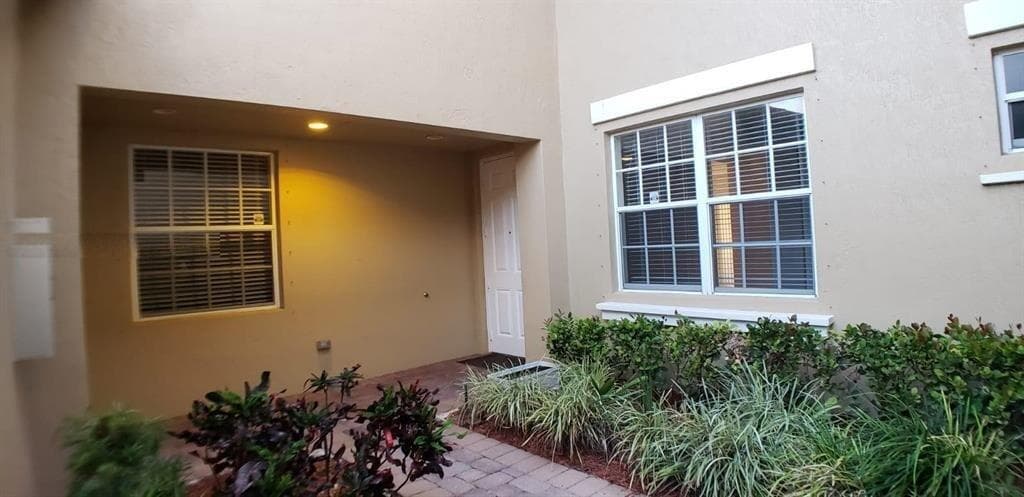 8207 NW 128th Lane # 18-b, Parkland, FL 33076 photo 2